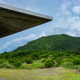 なんかゴロゴロ鳴りよるけど大丈夫やろ～
途中すれ違ったお姉さんにメマトイ多いです！との情報を頂き、
手をかざし目をシパシパさせながら登るｗ