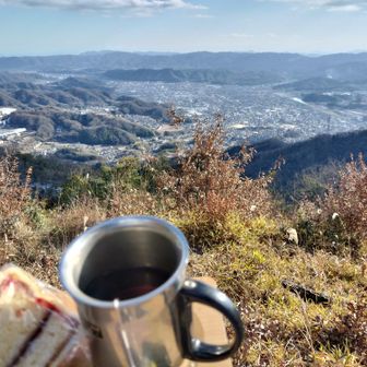 旗立岩で
ルイボスティーと世羅のお菓子
まごころつつみ💕