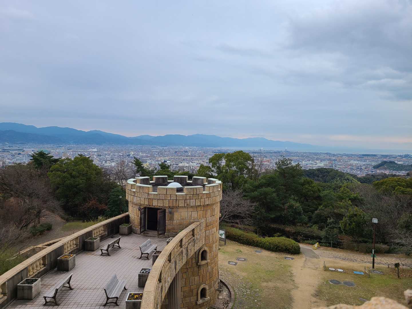 伊予市方面
右の方は壺神山🏺かなぁ·····