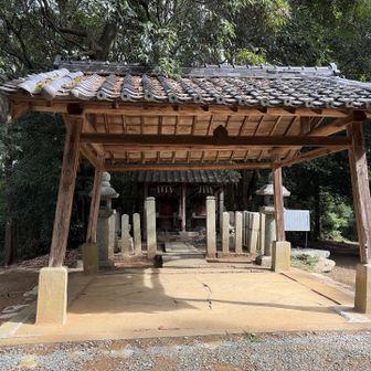 山頂のお社