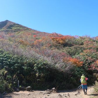 弘法清水から山頂