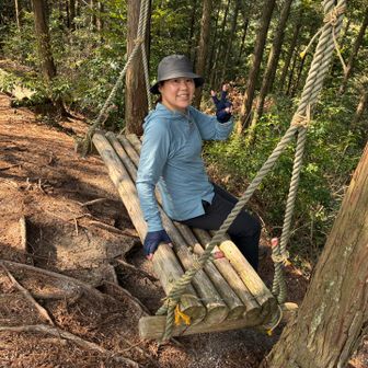 牛頸山山頂にはブランコベンチがありました〜
楽しい山域ですね🎉