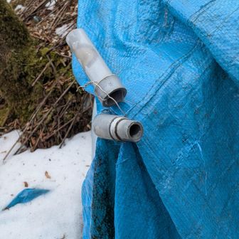 タンクから水の音は聞こえるけど出てない、小屋泊どうしようかな？
外れてたパイプを装着して風穴ルートへ