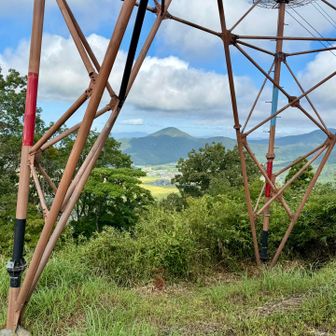小谷山が見えます。