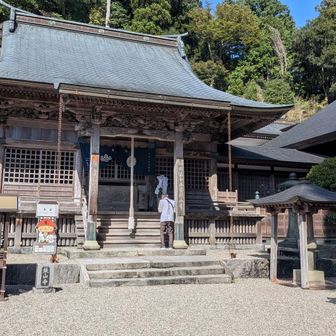焼山寺に着いたのでお参り
食堂は閉まってました