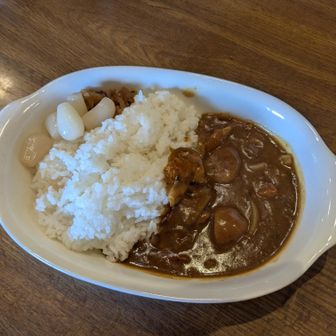 山小屋メシ初体験。
気まぐれカレー大盛り
絶品でした。