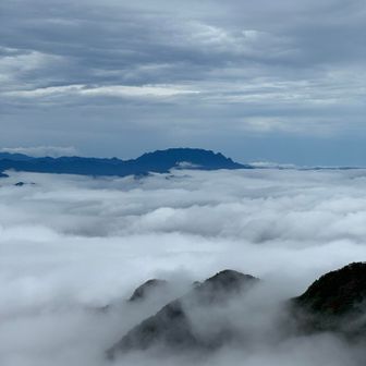 両神山。