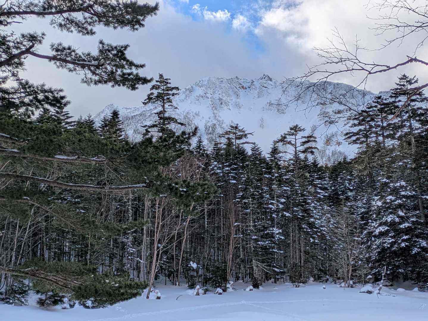 今日は天狗岳がよく見えます。さっきまでガスガスだったのに…登山あるある。