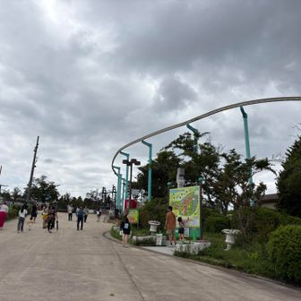 ケーブル駅前より園内