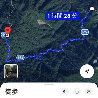バス停まで1時間半ということは、、
14時11分の紀元杉行きのバスに間に合いそうなので、バス停まで歩きます🐾

参考までに、、
タクシーですと、荒川登山口→淀川登山口は¥9000
バス　荒川三叉路→紀元杉¥710