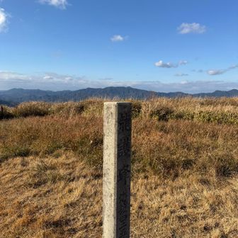 龍護峰頂上に到着。