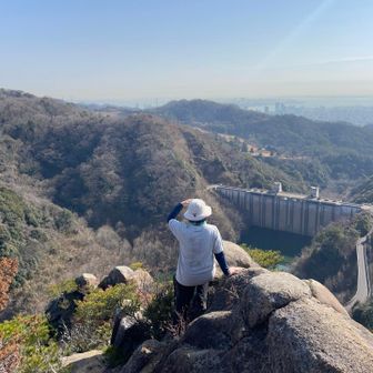 景色独占✨海の方は霞んでます。しばらく休憩タイム