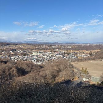 中山道（小田井宿・塩名田宿・八幡宿・望月宿・芦田宿） 北アルプスは雲の中
手前に独鈷山や子檀嶺岳、虚空蔵山が見える