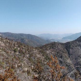 目指す次のピーク。
涸沢峰、竜王山🤔