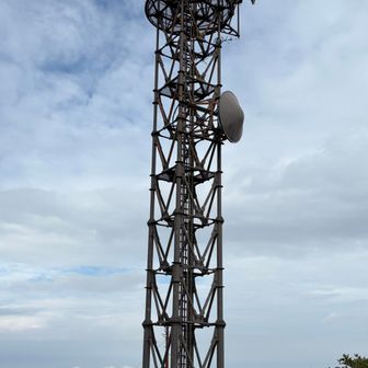 鉄塔あり