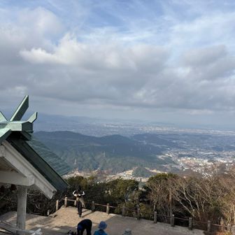 たくさんの人で賑わってた😄
体の中の悪い気をしっかり吐き出して新鮮な空気をたくさん吸い込む💨
浄化完了✅

10月
次女、学園祭で頑張ってポップコーンを売る🍿😄
その姿が嬉しくてポップコーン大量買い🤣（親バカもいいとこ）