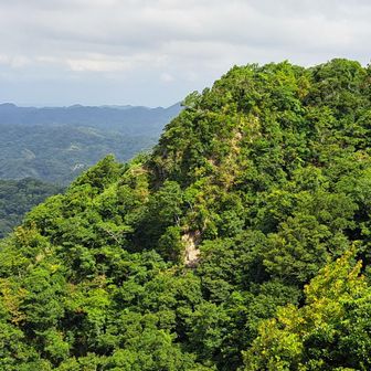 これから行く北峰を望む⛰️