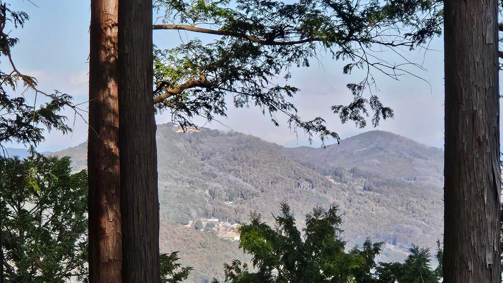 弓立山、雷電山