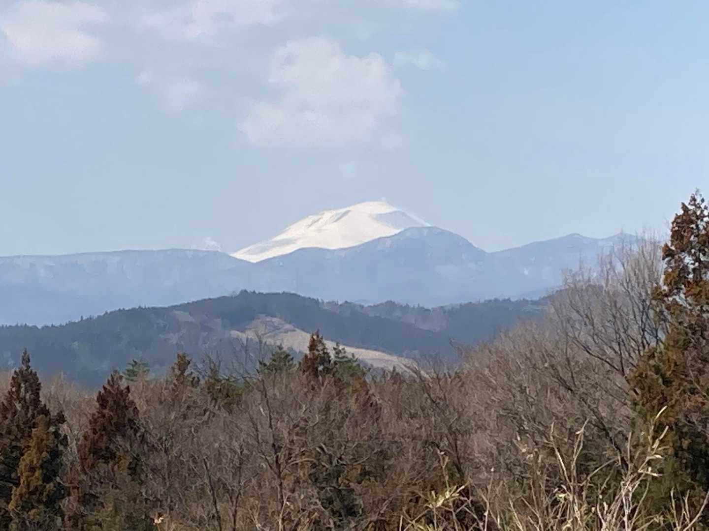 浅間山がひょこり