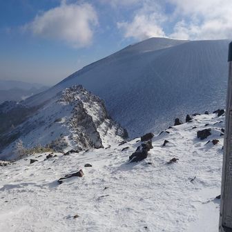 仙人岳も良い天気で通過。