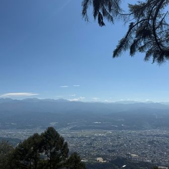 虚空蔵山からの南アの眺め
大好き

ずぅっと眺めたいけど

今日、筋肉痛なのに絶好調

タイム　期待できるから　先に進む