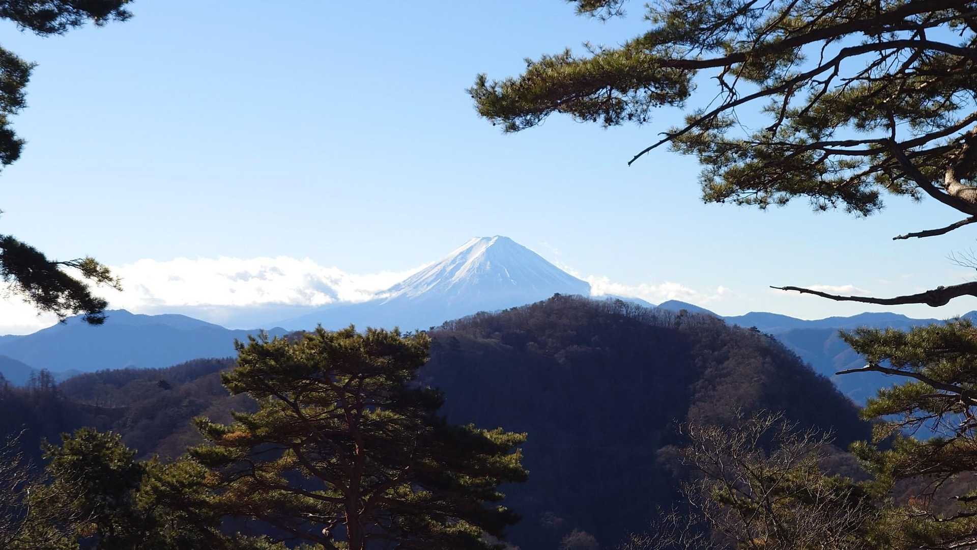 🗻
