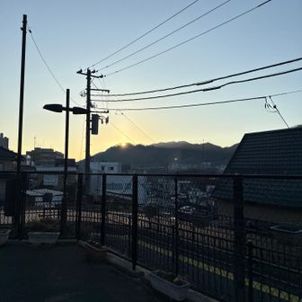 朝日が登り始めましたね。キンキンに空気が澄んでます