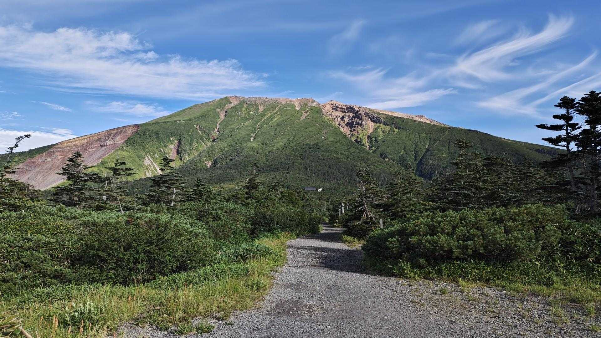見よ！
このスッキリちゃんの御嶽山✨
奥宮詣のスタートです