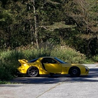 聖地に戻ると
イベントでもないのにこの車種　