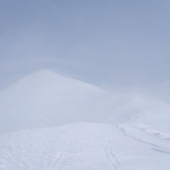 先ほど登った北鎮岳
