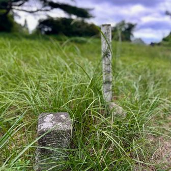 山頂は、天気が悪くて風があります