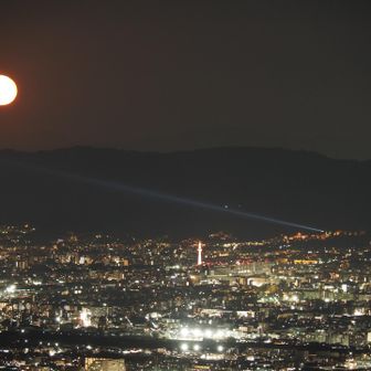 清水寺がライトアップされている