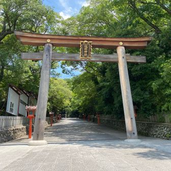 枚岡神社二ノ鳥居