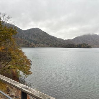 旧英国大使館別荘のお庭から