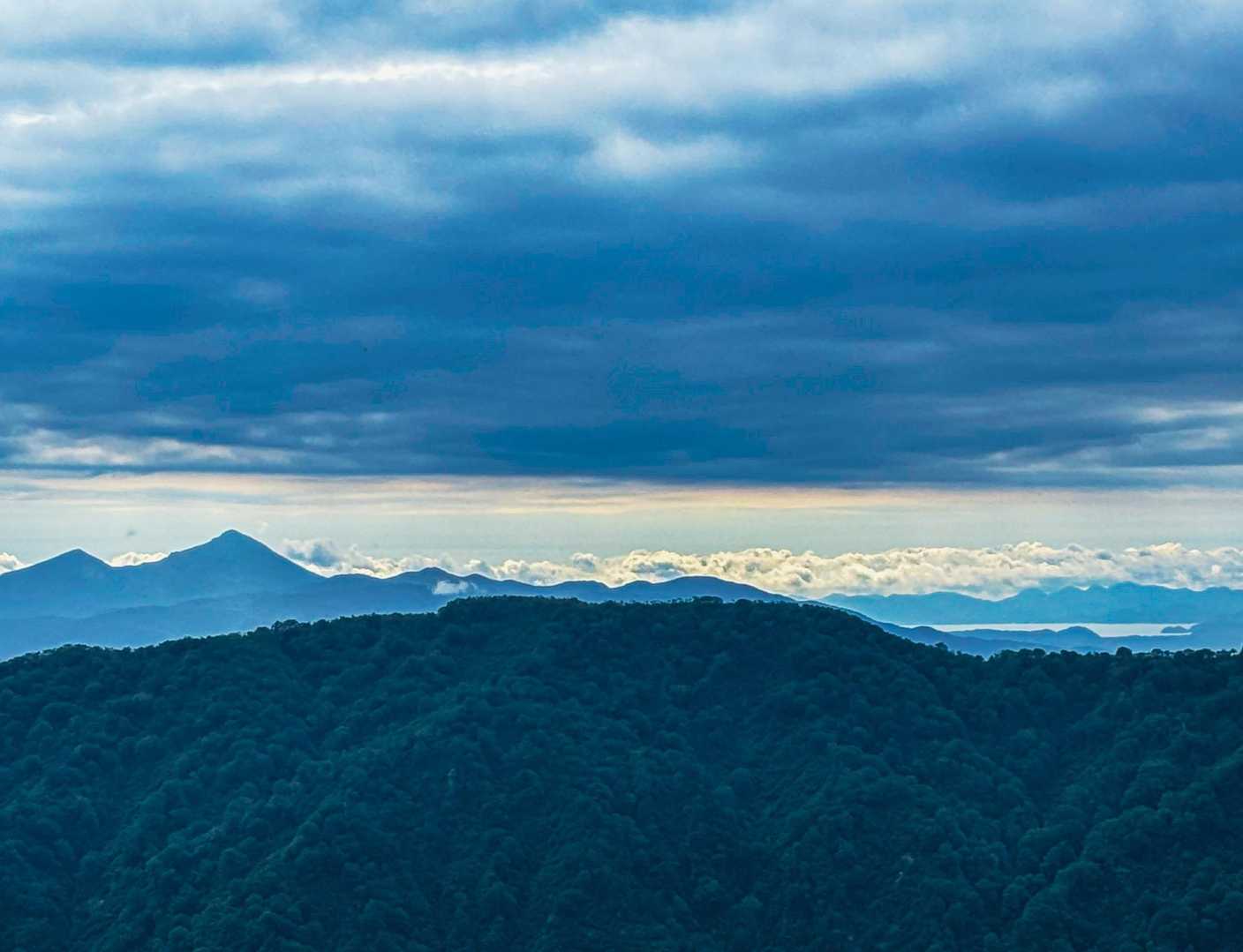 『磐梯山』
