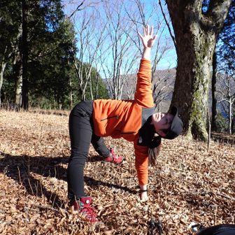 ツイストポーズ気持ちいい