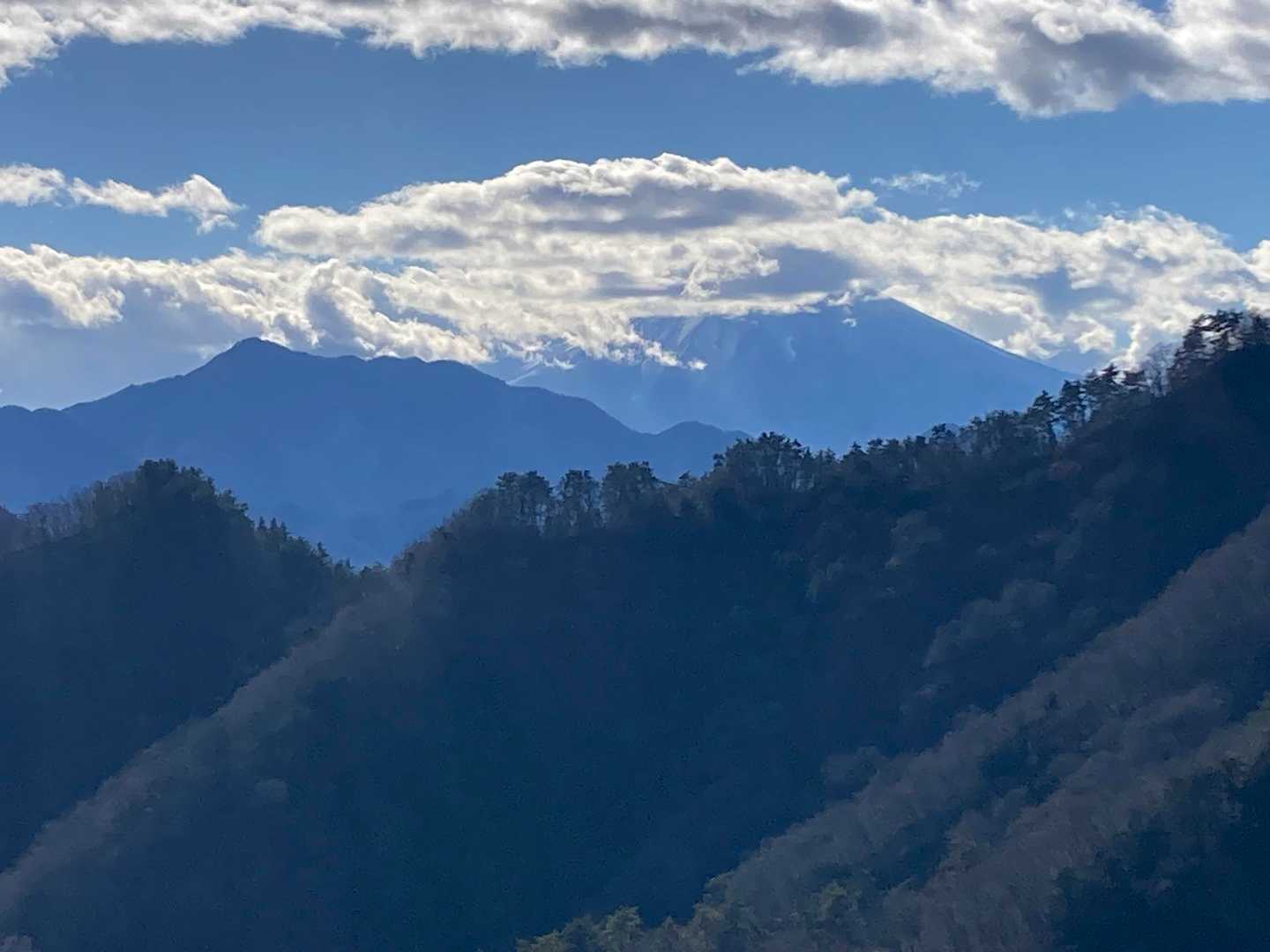 ほら、富士山がかくれんぼ