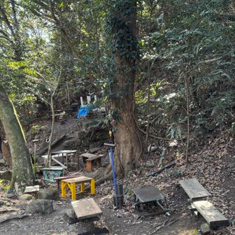 以前はなかったベンチや憩い？のスペースが出来ている