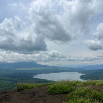 富士山は残念ながらお隠れに。それでもとてもいい景色で気持ち良いところ