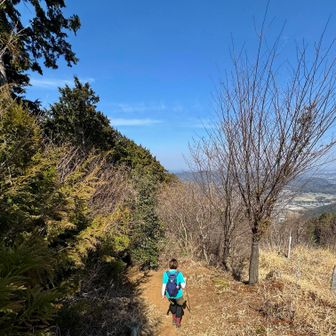 空腹なので下山を急ぎます