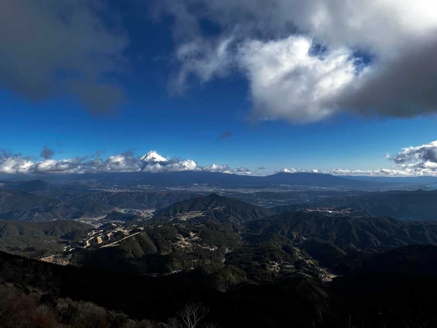 富士山🗻裾野側（愛鷹山）　雄大に👀