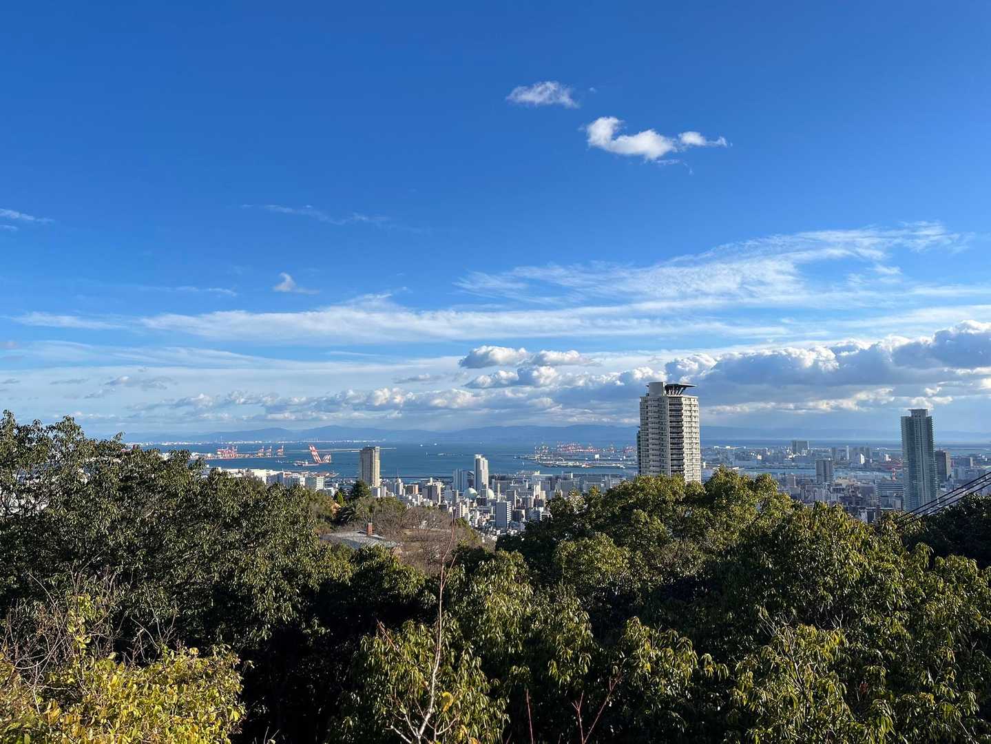 鈴蘭台駅-菊水山-鍋蓋山-再度越-滝山城跡登山口-新神戸駅 縦走コースの写真