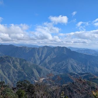 おお〜かっこいい🤩
龍房山
ここも未踏