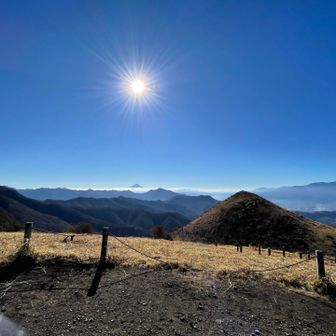 富士山🗻飯盛山⛰️北岳の1-2-3⁈
見晴らし良すぎっ🤩