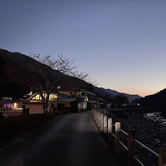 ヘッドランプON
行ってきます👋