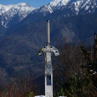 世代的に有名ゲームのあれにしか見えません。