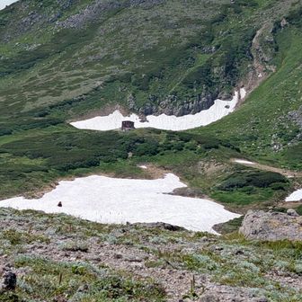 板垣分岐から振り返って。白雲小屋と白雲岳にありがとう