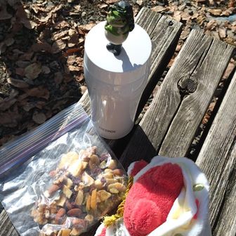 「トレイルミックスで勘弁してください」
