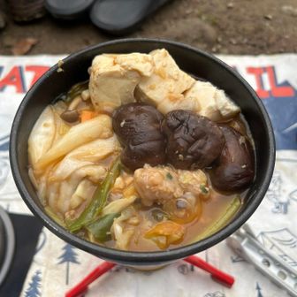 夜はキムチ鍋