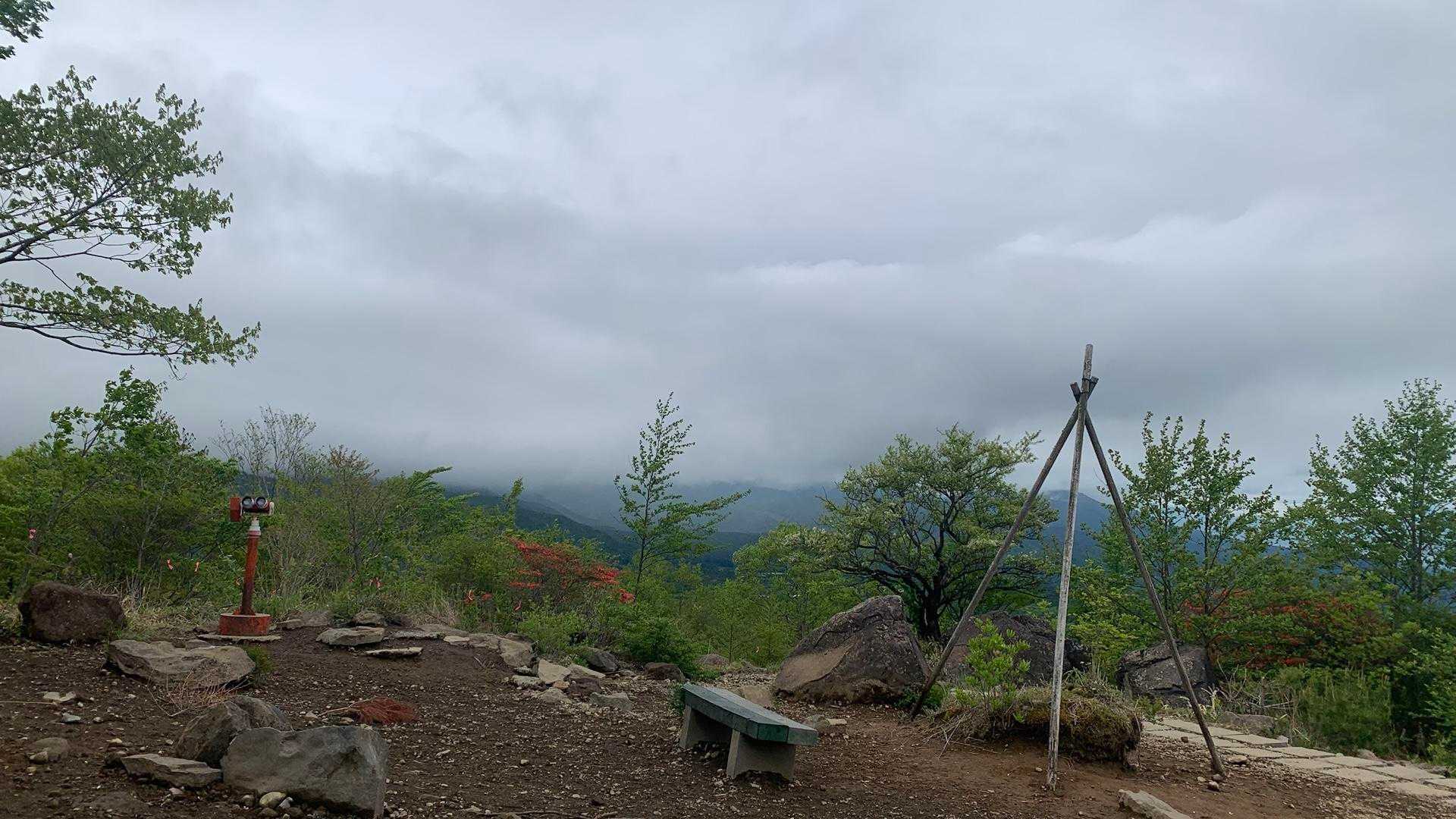 美し森山山頂
何にも見えません
